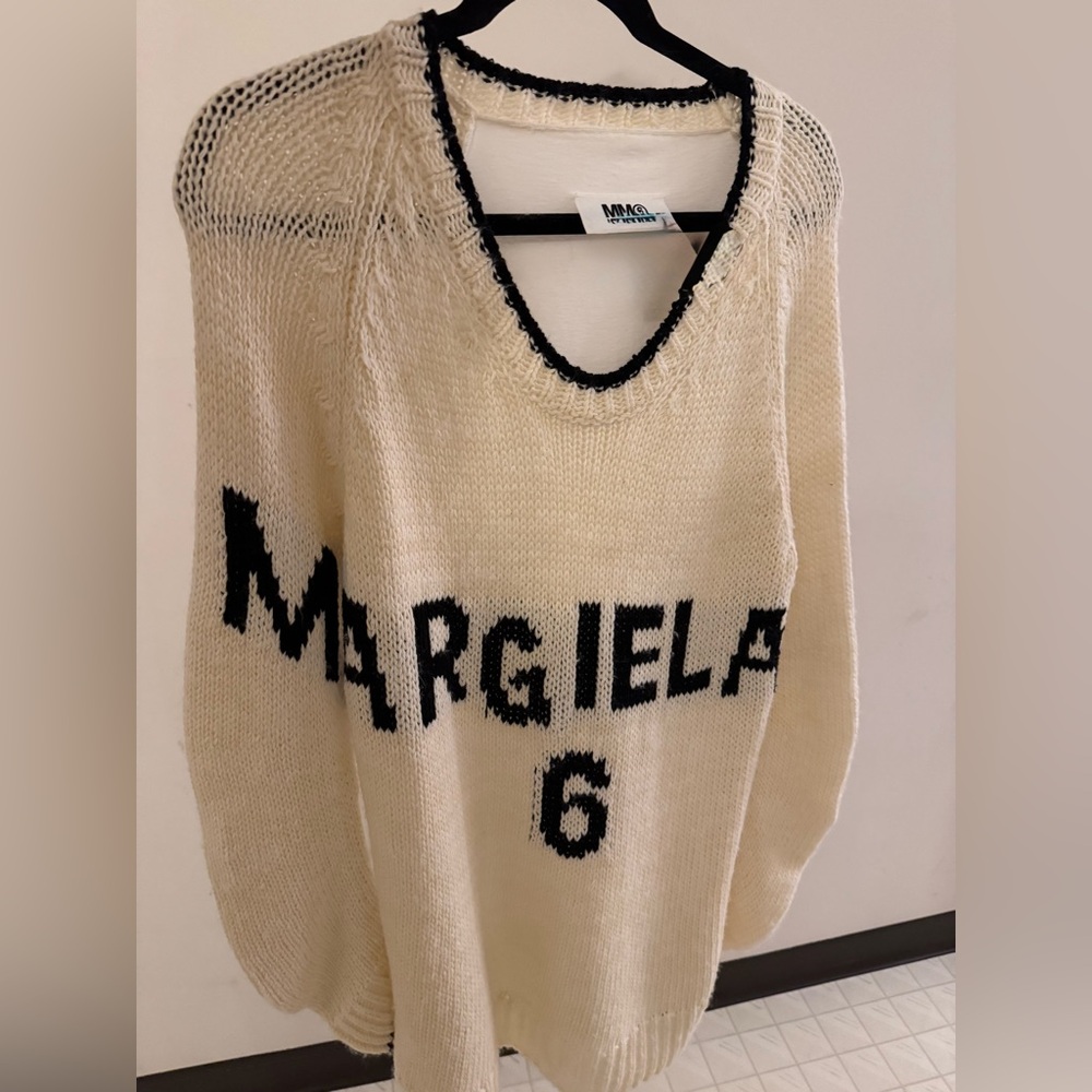 MM6 Maison Martin Margiela Black and Cream V-Neck Sweater